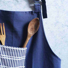 Load image into Gallery viewer, Como Apron with pockets - Blue